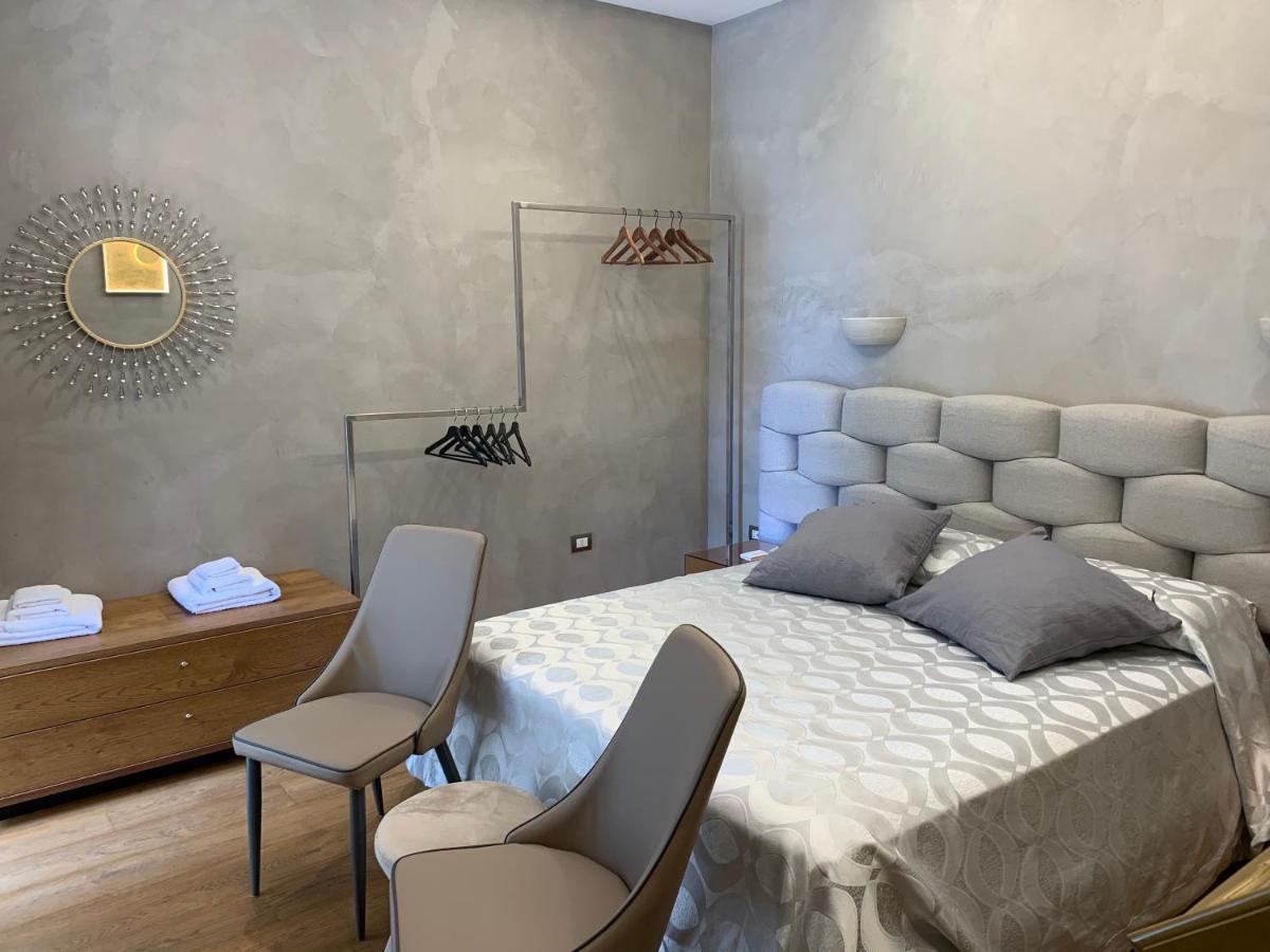 Civico Cinque Home Luxury Apartment Salerno Buitenkant foto