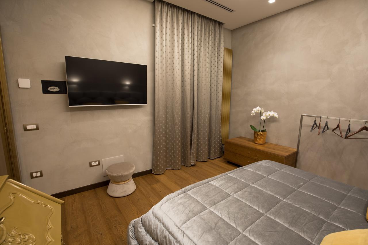 Civico Cinque Home Luxury Apartment Salerno Buitenkant foto